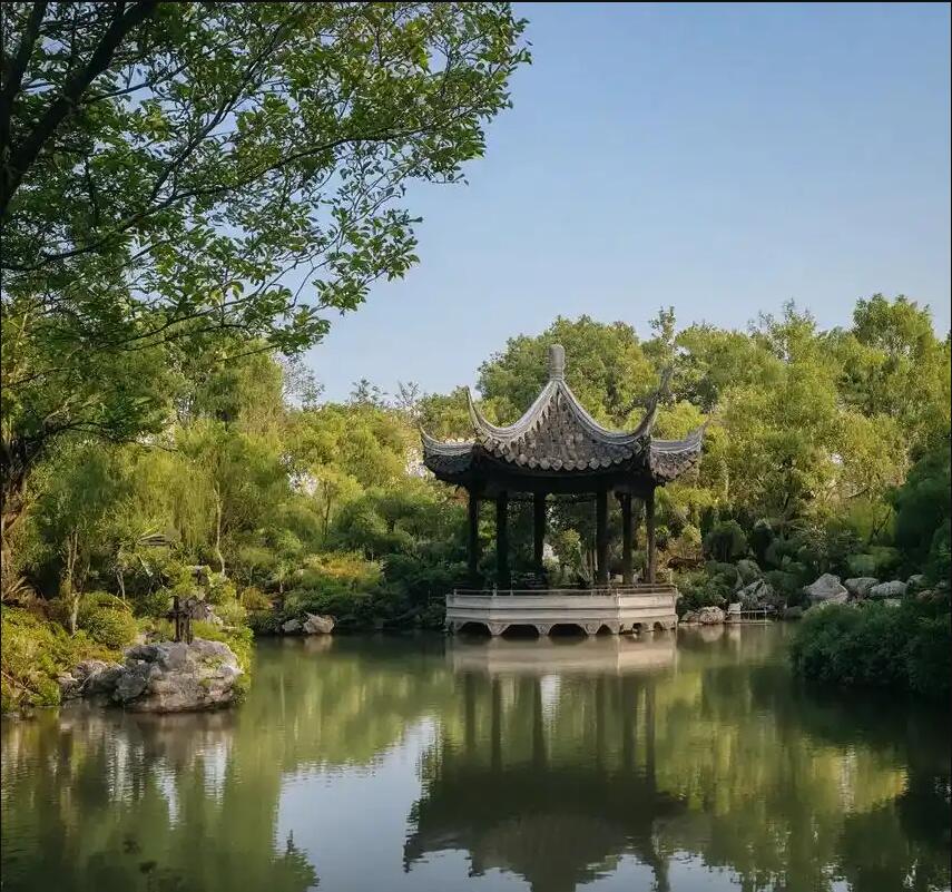 雅安半梦餐饮有限公司